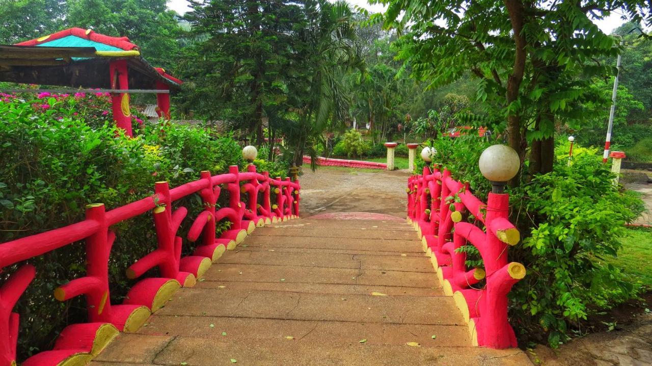 Golden Resort And Farm Nashik Exterior photo
