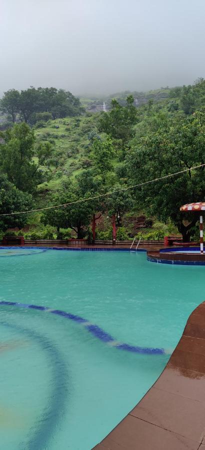 Golden Resort And Farm Nashik Exterior photo