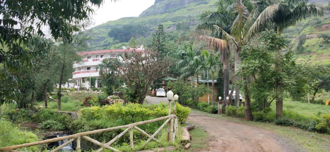 Golden Resort And Farm Nashik Exterior photo