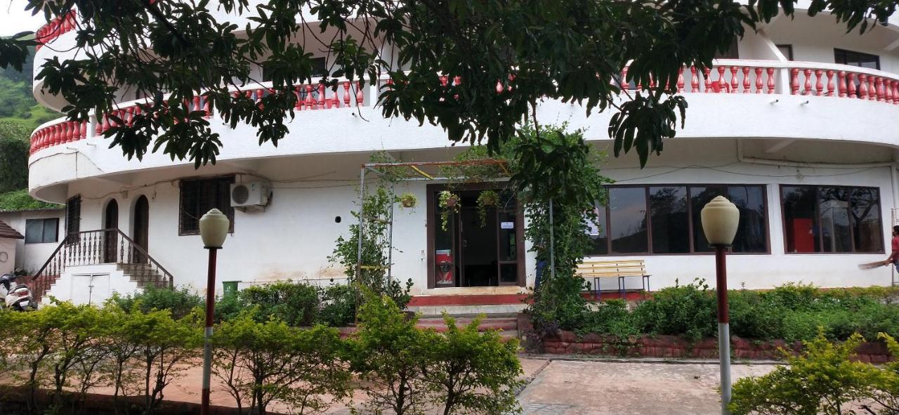Golden Resort And Farm Nashik Exterior photo